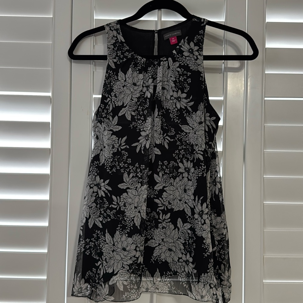 Like 🆕 Vince Camuto Sleeveless Sheer Lined Blouse, Size Petite Small